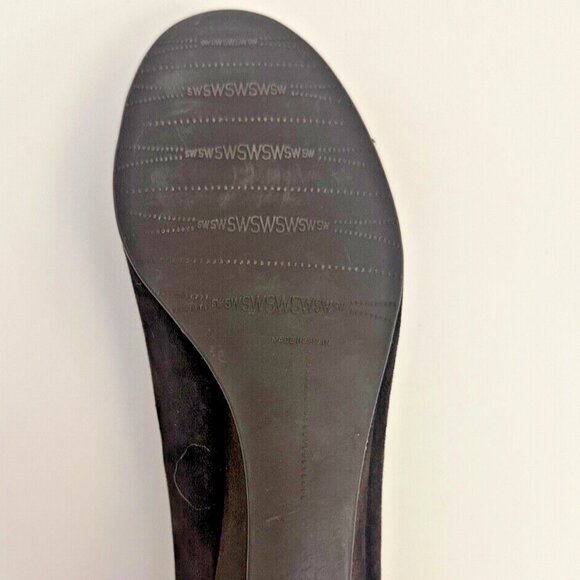 STUART WEITZMAN Women’s 9 Dark Brown Suede Pleated Gold Bow Wedge Heel Shoes - Picture 13 of 16